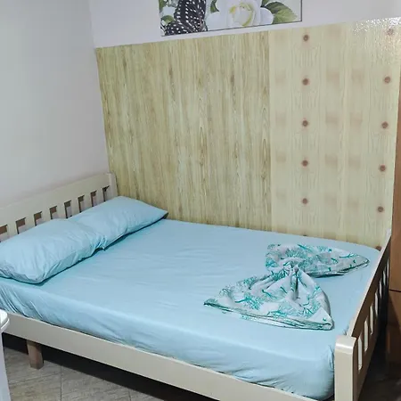Apartment Redi's