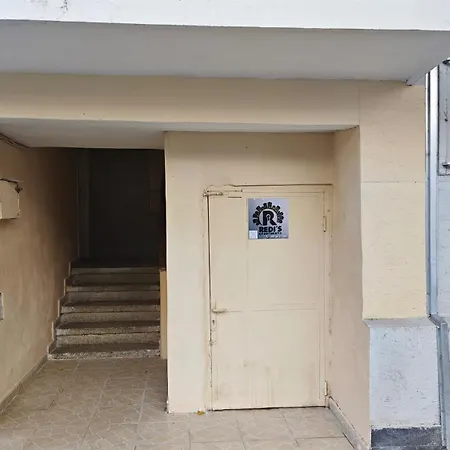 Redi's Apartment *